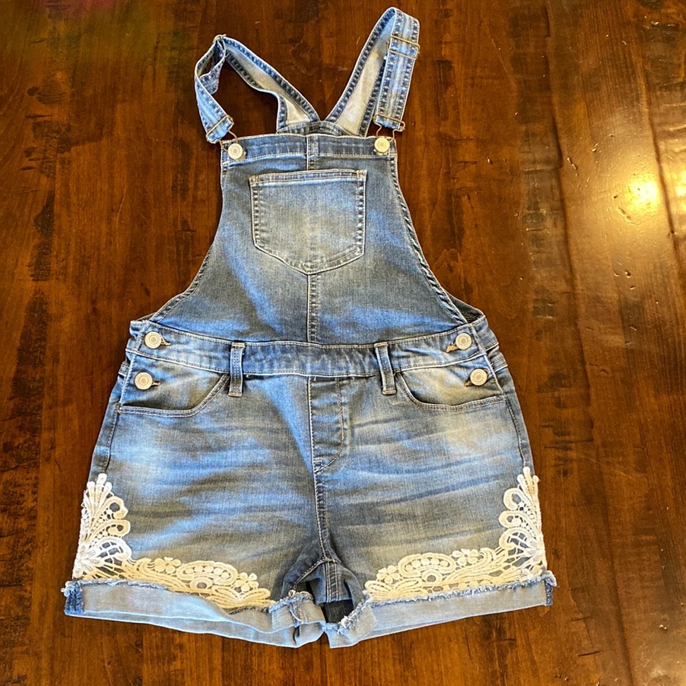 Girls size 14 short overalls. Never worn